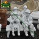 Elad&oacute; kerti szobrok 