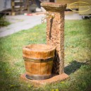 Fad&eacute;zs&aacute;s kerti k&uacute;t 