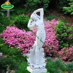 Elad&oacute; női szobor kagyl&oacute;l&aacute;ny