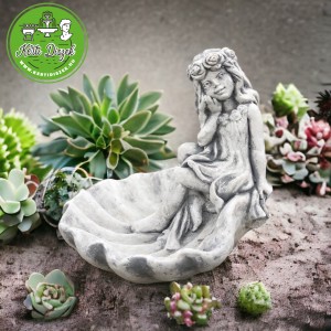 K&uuml;lt&eacute;ri mad&aacute;ritat&oacute; t&uuml;nd&eacute;r