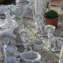 Vir&aacute;gkosarat h&uacute;z&oacute; l&aacute;ny kicsi